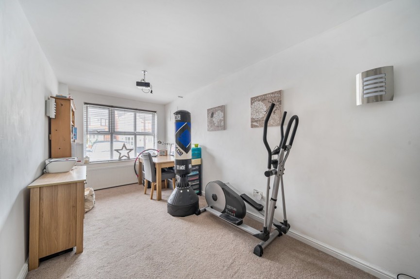 5 bedroom House for Sale Eisenhower Road, Shefford, Bedfordshire
