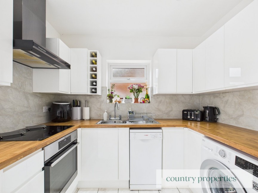 3 bedroom House for Sale Upperfield Road, Welwyn Garden City, Hertfordshire