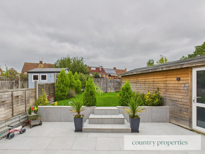 3 bedroom House for Sale Upperfield Road, Welwyn Garden City, Hertfordshire