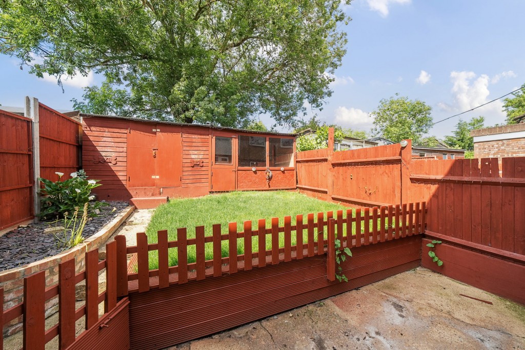 Preston Gardens, Luton, Bedfordshire