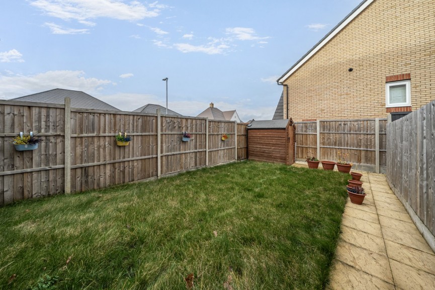 3 bedroom House for Sale Annas Meadow, Shefford, Bedfordshire