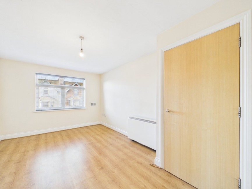 1 bedroom Flat for Sale Walsworth Road, Hitchin, Hertfordshire