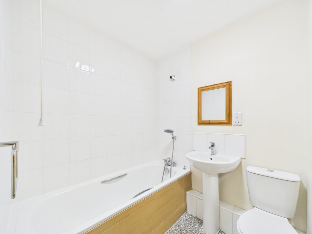 Walsworth Road, Hitchin, Hertfordshire