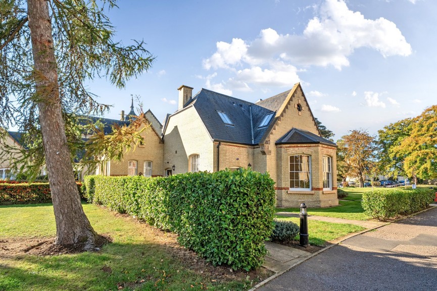 2 bedroom Flat for Sale Fairfield, Hitchin, Bedfordshire