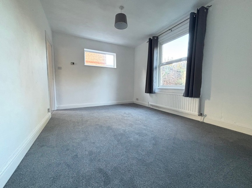 2 bedroom House for Letting London Road, Biggleswade, Bedfordshire