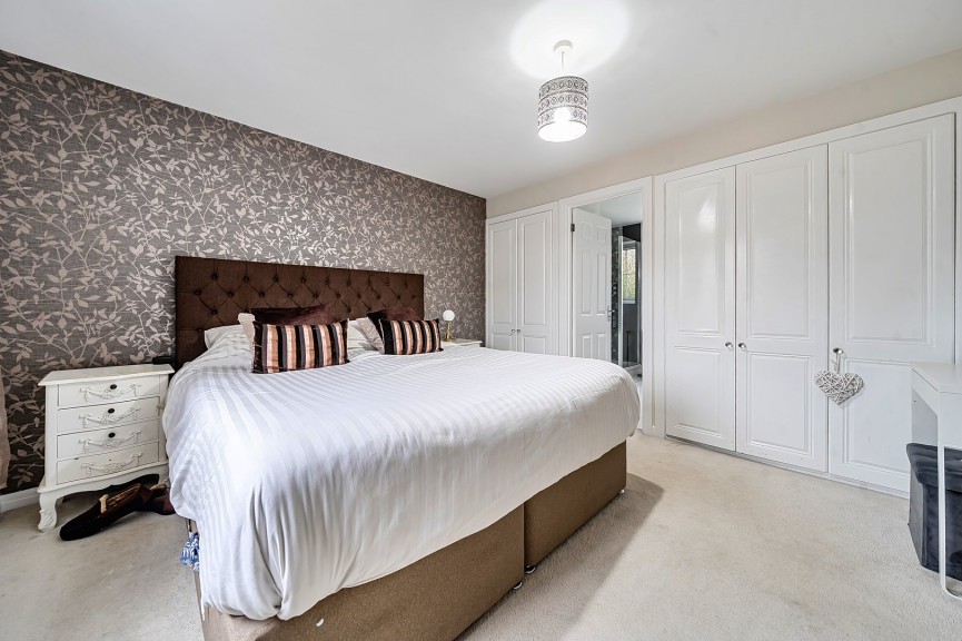 5 bedroom House for Sale Coneygate, Meppershall, Bedfordshire