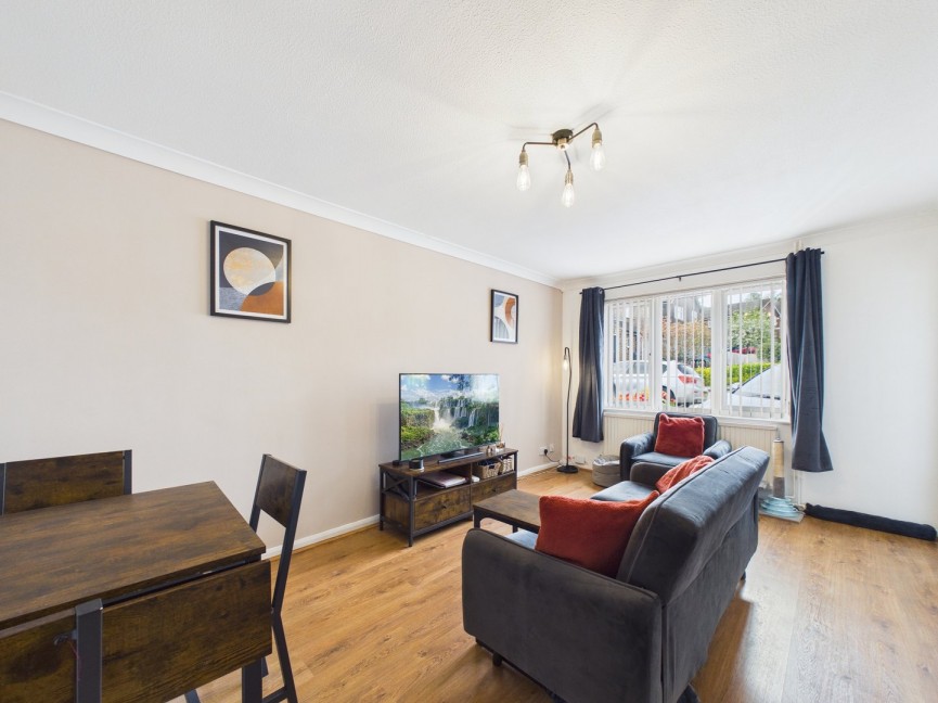 3 bedroom Bungalow for Sale Browning Drive, Hitchin, Hertfordshire