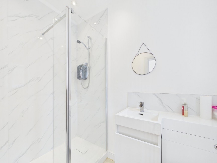 3 bedroom Bungalow for Sale Browning Drive, Hitchin, Hertfordshire