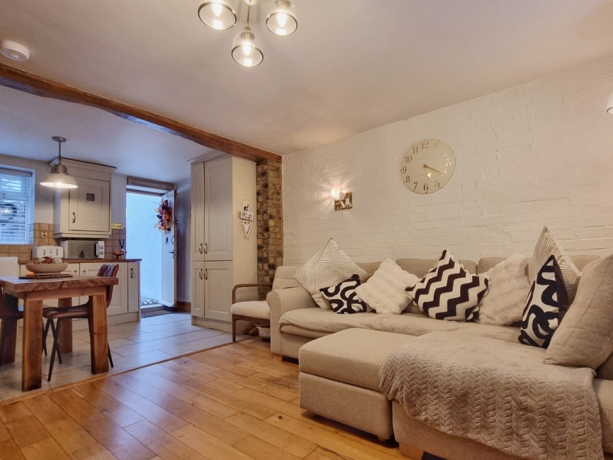 2 bedroom House for Sale Silsoe, Bedfordshire
