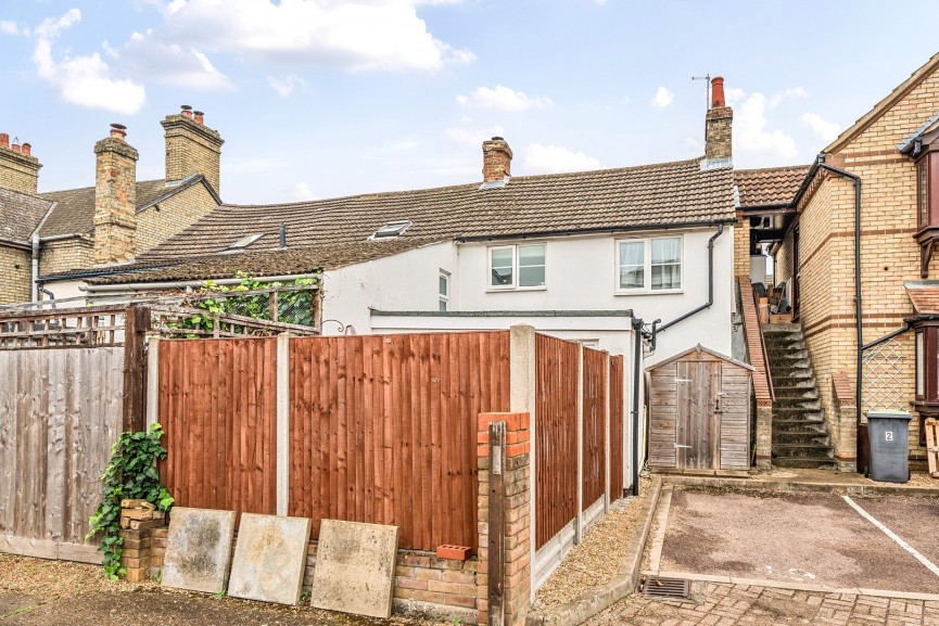 2 bedroom House for Sale High Street, Arlesey, Bedfordshire