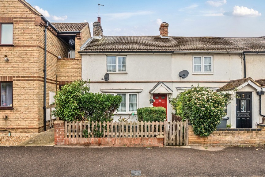 2 bedroom House for Sale High Street, Arlesey, Bedfordshire