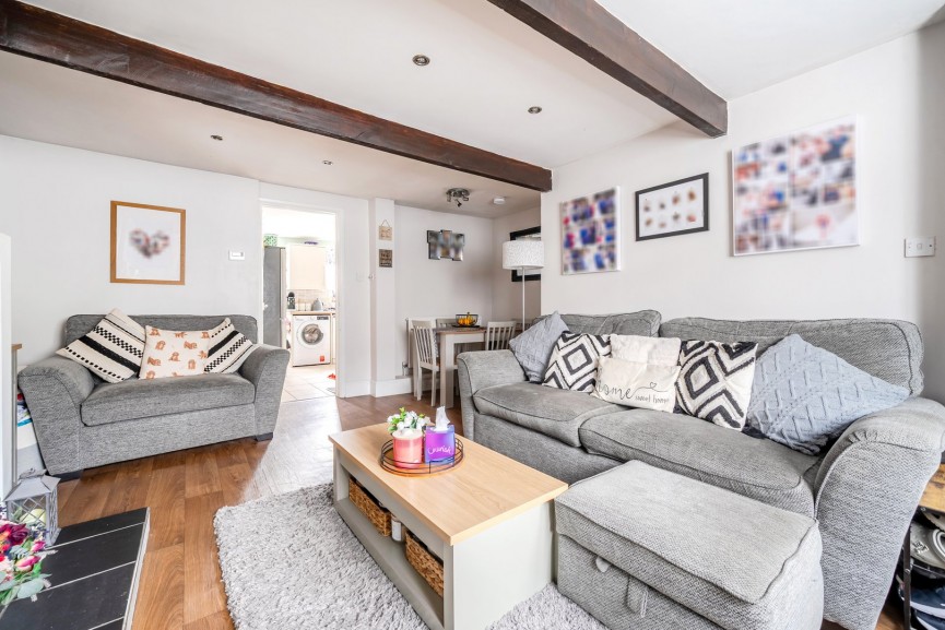 2 bedroom House for Sale High Street, Arlesey, Bedfordshire