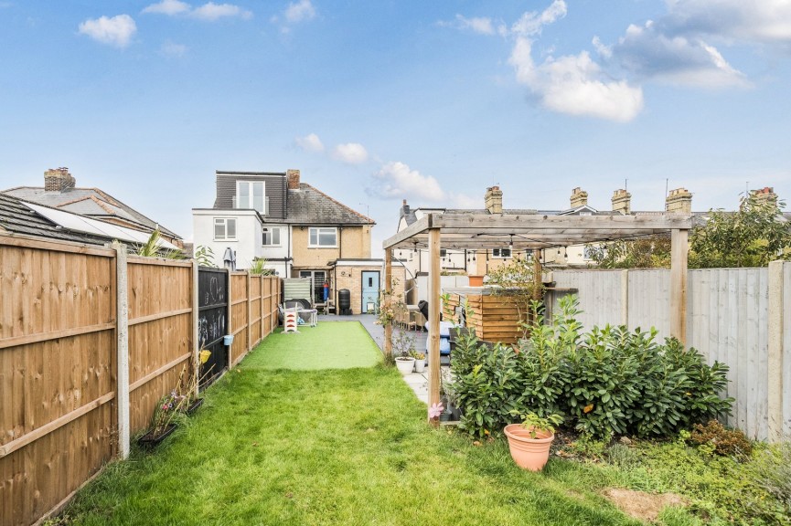 3 bedroom House for Sale High Street, Arlesey, Bedfordshire