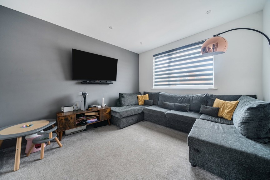 3 bedroom House for Sale High Street, Arlesey, Bedfordshire