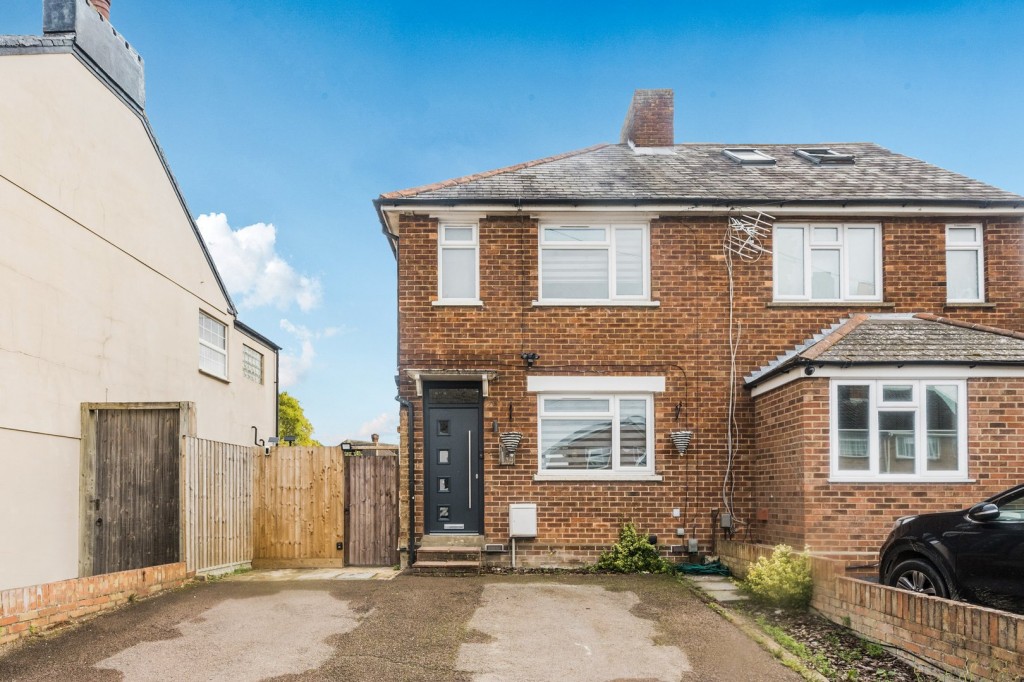 High Street, Arlesey, Bedfordshire