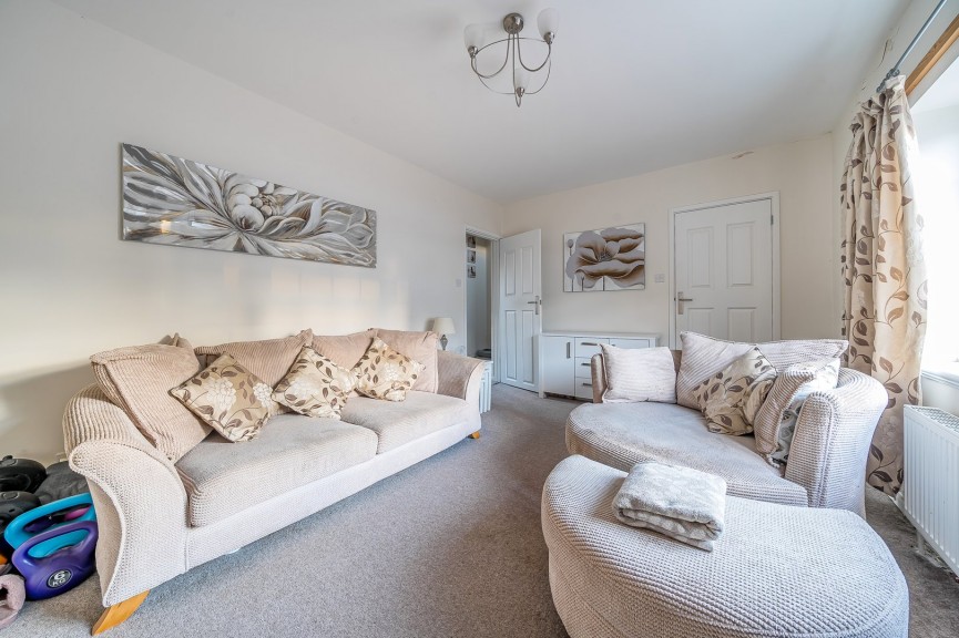 2 bedroom House for Sale Olympus Road, Henlow, Bedfordshire