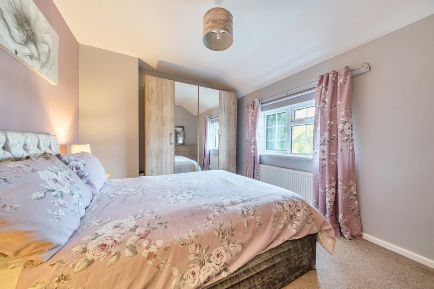 2 bedroom House for Sale Olympus Road, Henlow, Bedfordshire