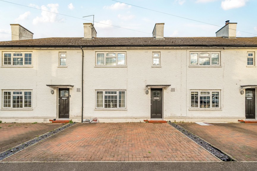 2 bedroom House for Sale Olympus Road, Henlow, Bedfordshire