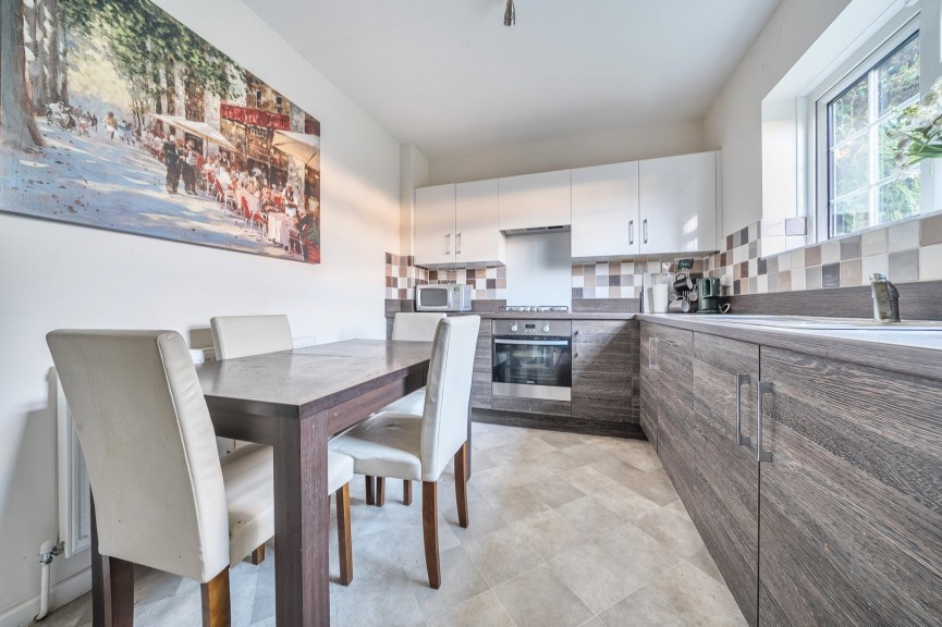2 bedroom House for Sale Olympus Road, Henlow, Bedfordshire