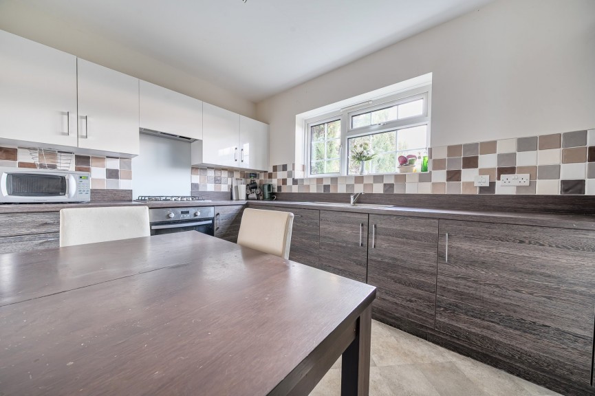2 bedroom House for Sale Olympus Road, Henlow, Bedfordshire