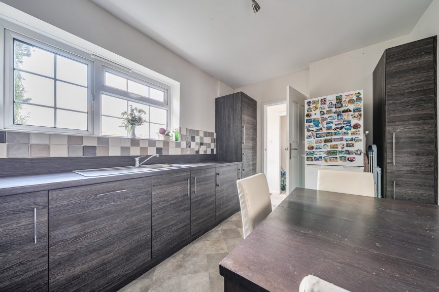 2 bedroom House for Sale Olympus Road, Henlow, Bedfordshire