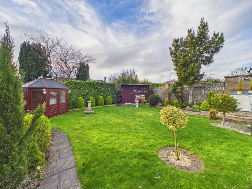 3 bedroom Bungalow for Sale Stotfold Road, Hitchin, Hertfordshire