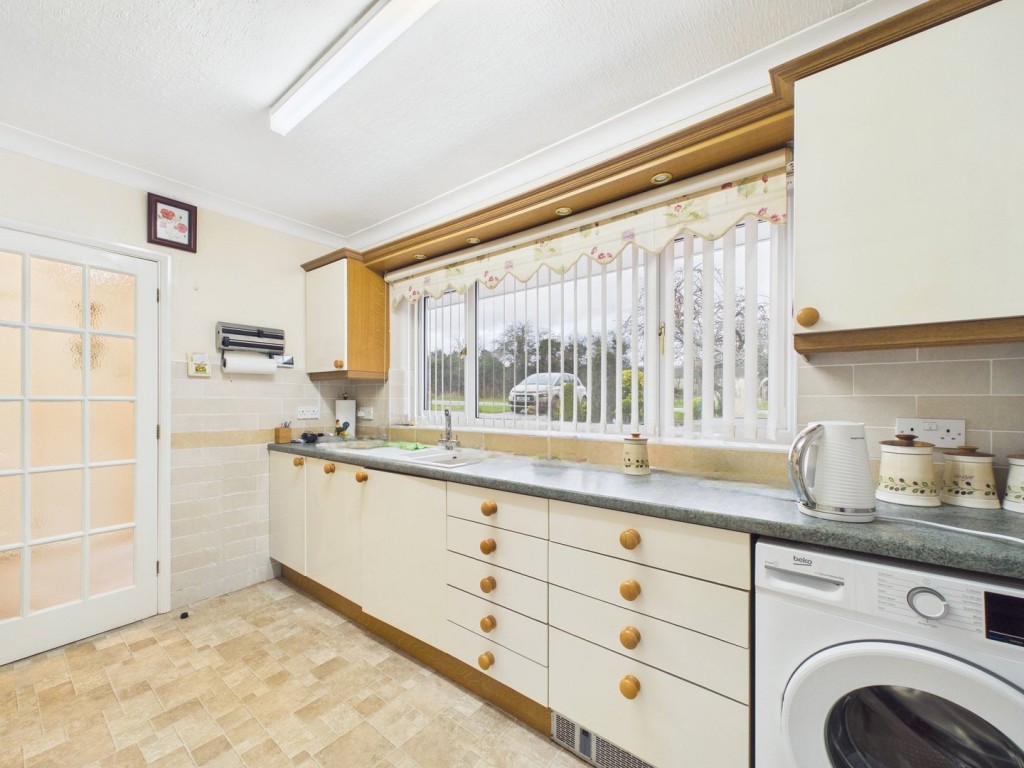 Stotfold Road, Hitchin, Hertfordshire