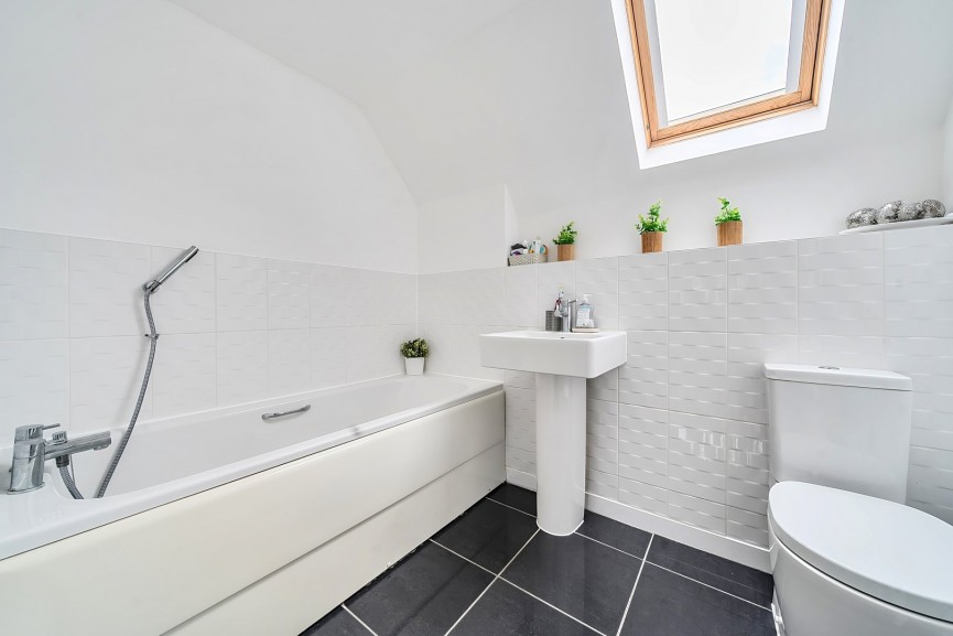 2 bedroom House for Sale Bridge View, Shefford, Bedfordshire