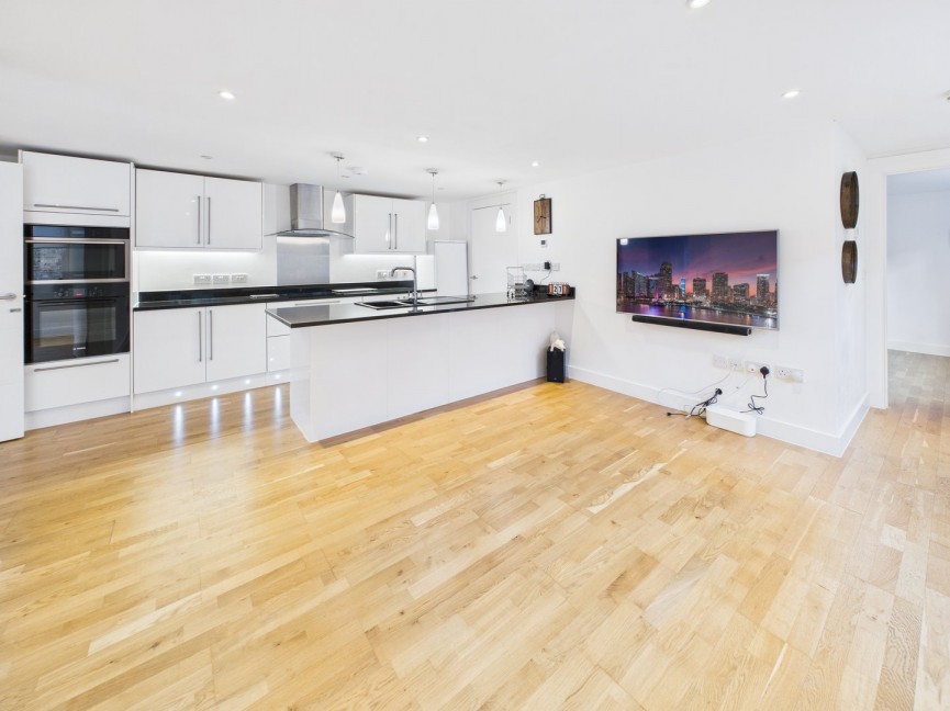 2 bedroom Flat for Sale Shortmead Street, Biggleswade, Bedfordshire