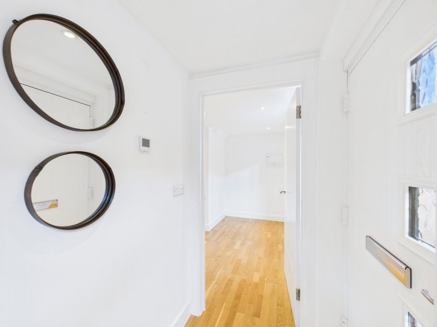 2 bedroom Flat for Sale Shortmead Street, Biggleswade, Bedfordshire