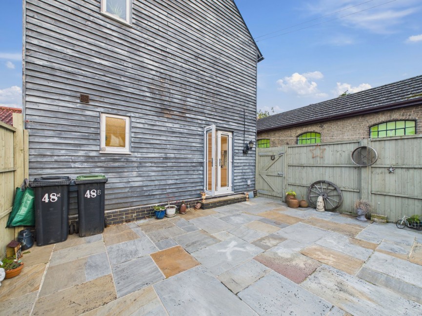 2 bedroom Flat for Sale Shortmead Street, Biggleswade, Bedfordshire