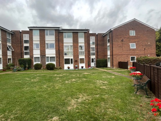 Tennyson Close, Royston, Hertfordshire
