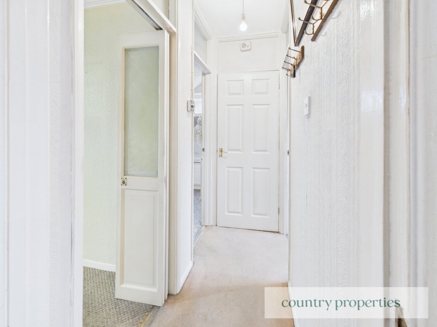 2 bedroom Flat for Sale Codicote, Hitchin, Hertfordshire