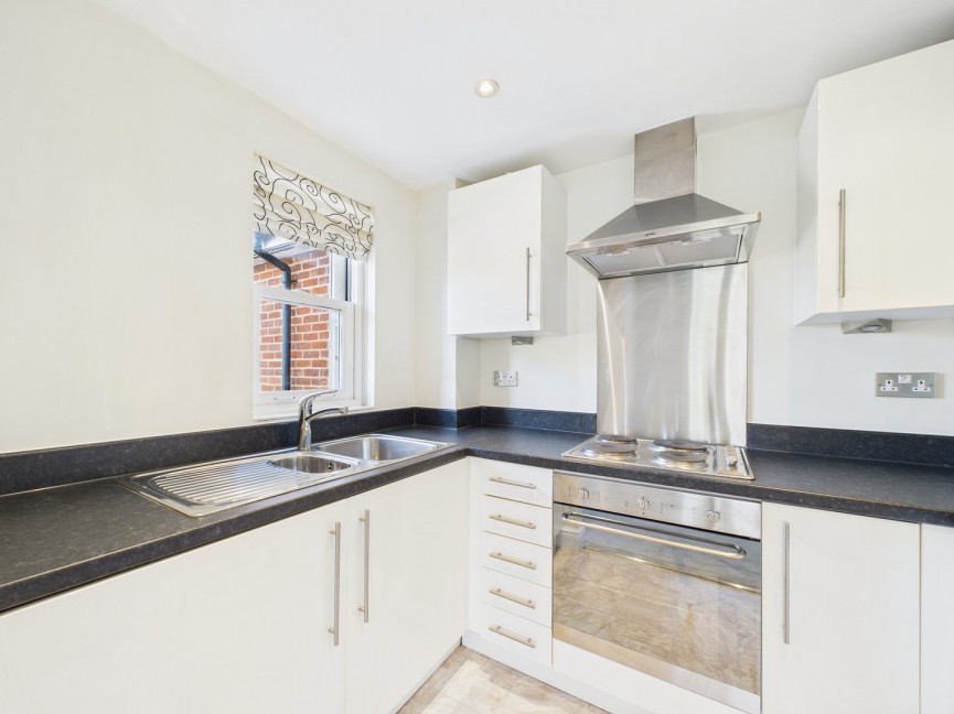 1 bedroom Flat for Sale Bridge Street, Hitchin, Hertfordshire