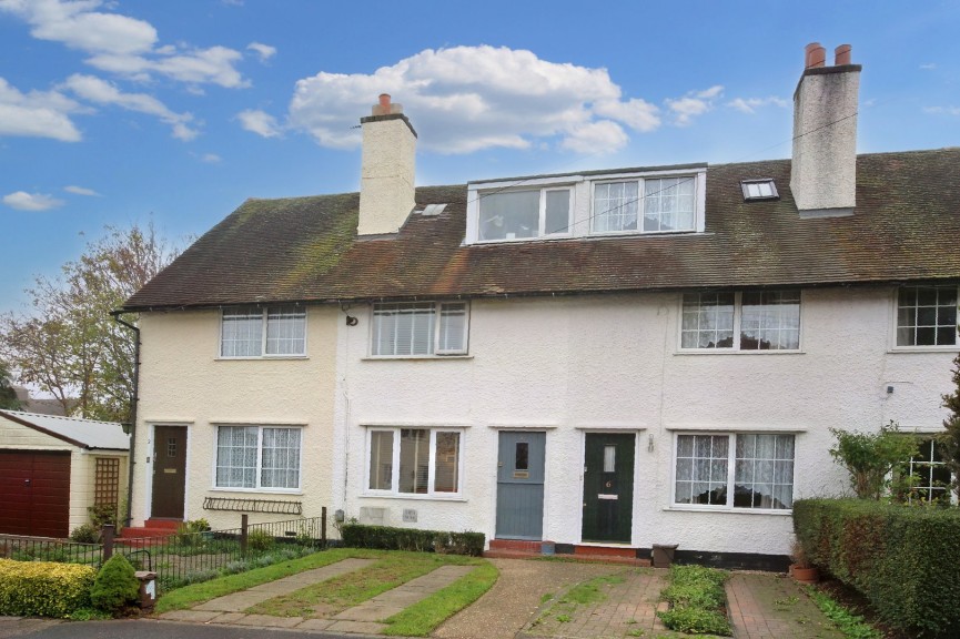 2 bedroom House for Sale Shott Lane, Letchworth Garden City, Hertfordshire