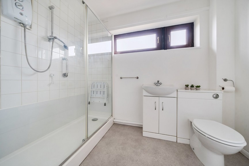 2 bedroom House for Sale St Peters Close, Flitwick, Bedfordshire