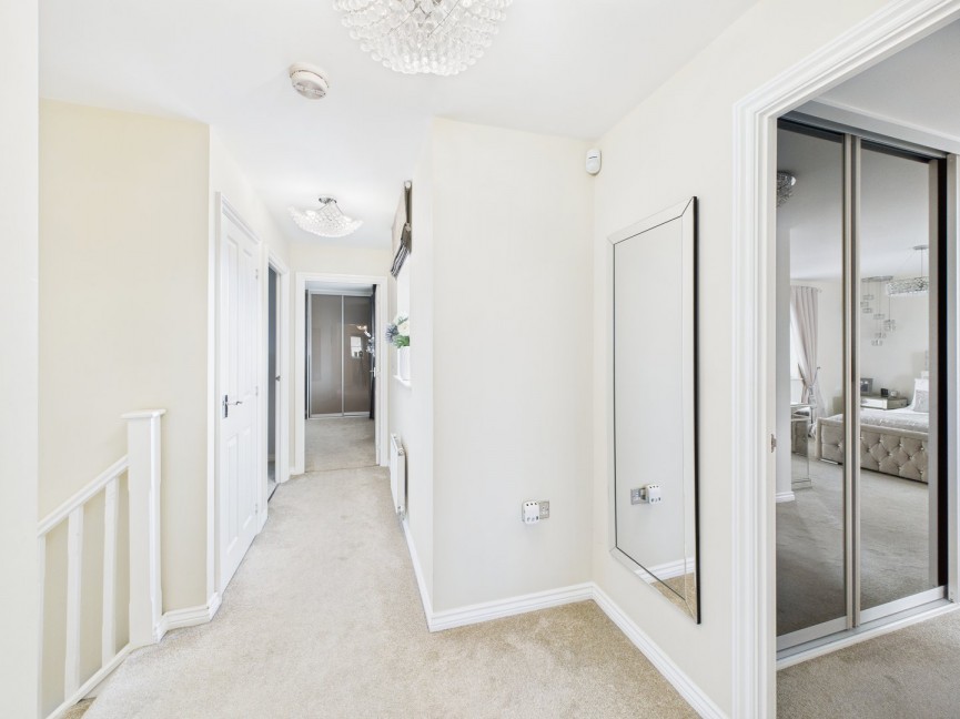 4 bedroom House for Sale Holbrook Grove, Biggleswade, Bedfordshire