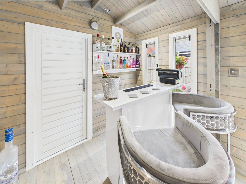 Holbrook Grove, Biggleswade, Bedfordshire