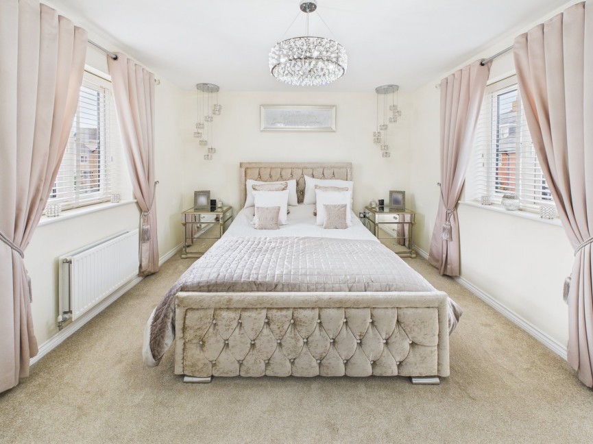 4 bedroom House for Sale Holbrook Grove, Biggleswade, Bedfordshire