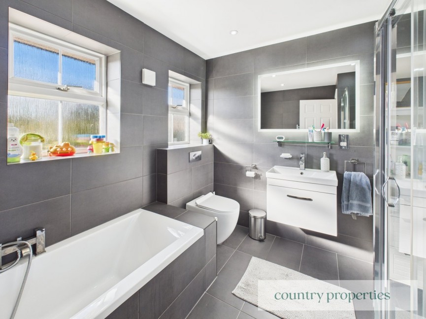 3 bedroom House for Sale Holwell Road, Welwyn Garden City, Hertfordshire