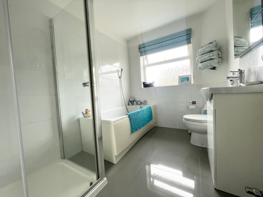 3 bedroom House for Letting Thurnall Close, Baldock, Hertfordshire