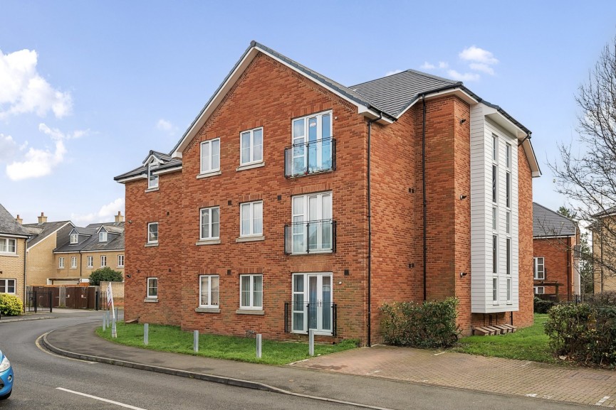 2 bedroom Flat for Letting River View, Shefford, Bedfordshire