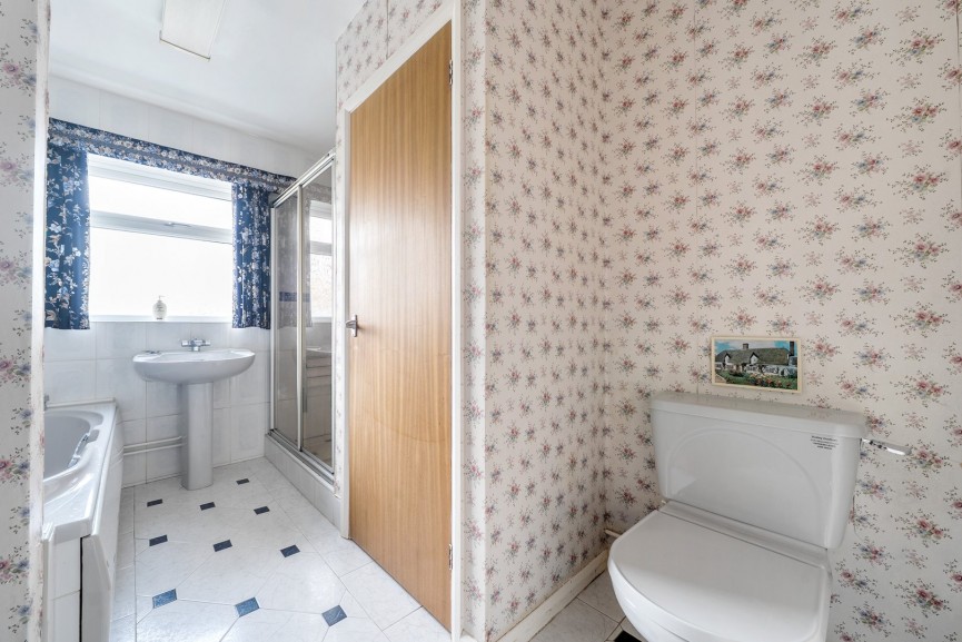 4 bedroom Bungalow for Letting Meppershall, Shefford, Bedfordshire