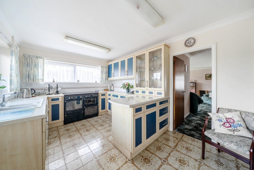4 bedroom Bungalow for Letting Meppershall, Shefford, Bedfordshire
