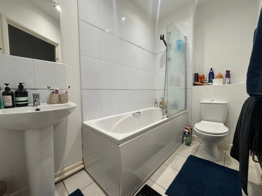 2 bedroom Flat for Letting London Road, Biggleswade, Bedfordshire