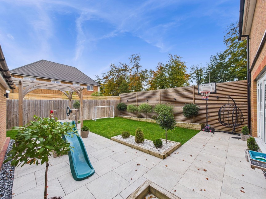 4 bedroom House for Sale Hampshire Road, Royston, Hertfordshire