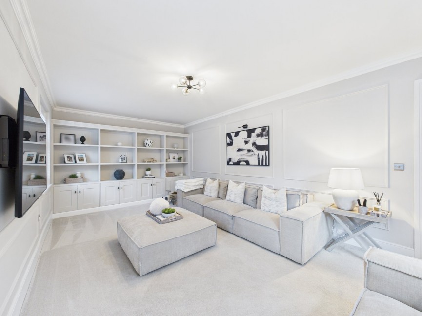 4 bedroom House for Sale Hampshire Road, Royston, Hertfordshire