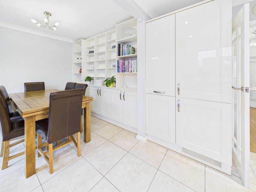 3 bedroom House for Sale Oak Crescent, Biggleswade, Bedfordshire