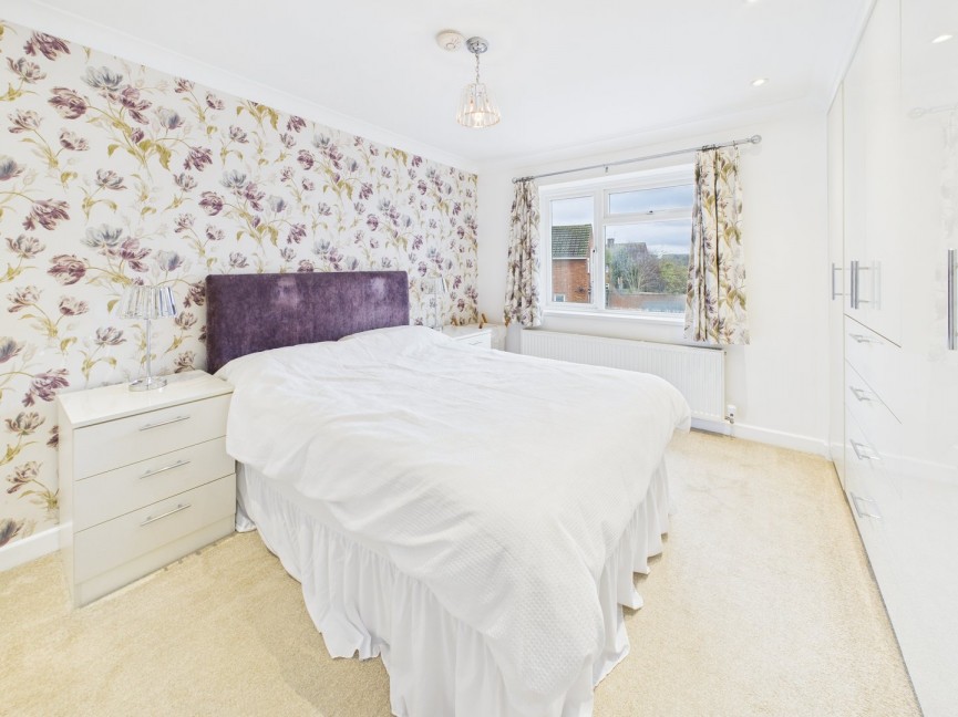 3 bedroom House for Sale Oak Crescent, Biggleswade, Bedfordshire