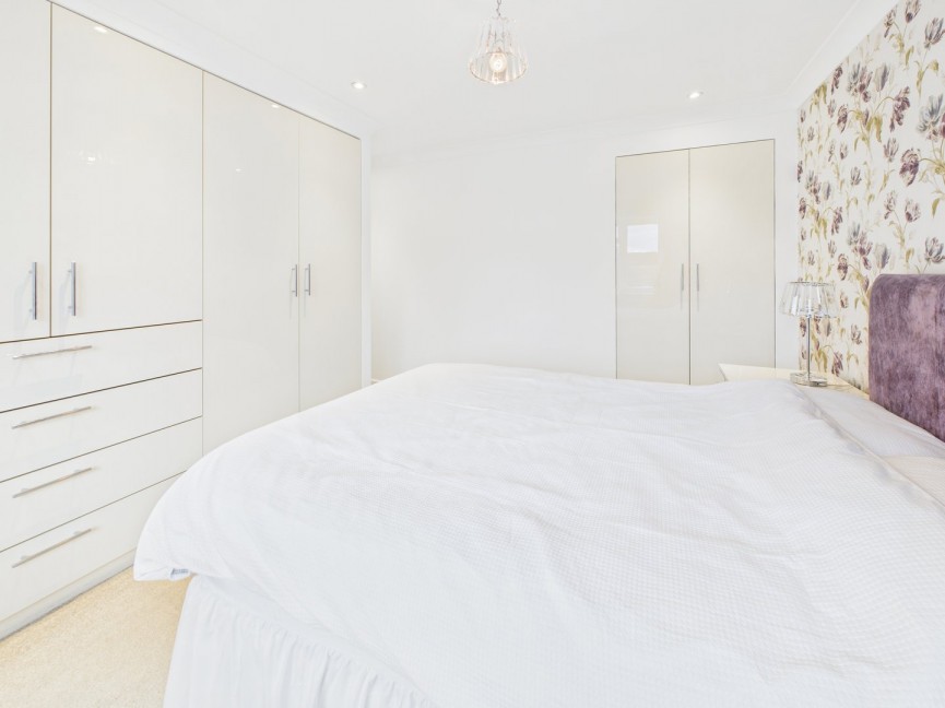 3 bedroom House for Sale Oak Crescent, Biggleswade, Bedfordshire